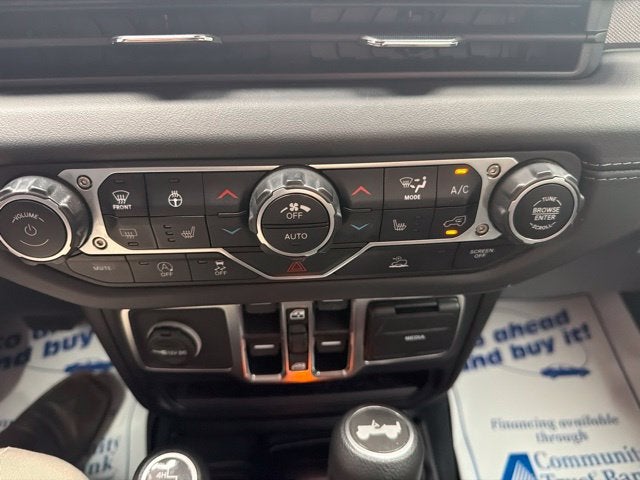 2025 Jeep Wrangler Sahara