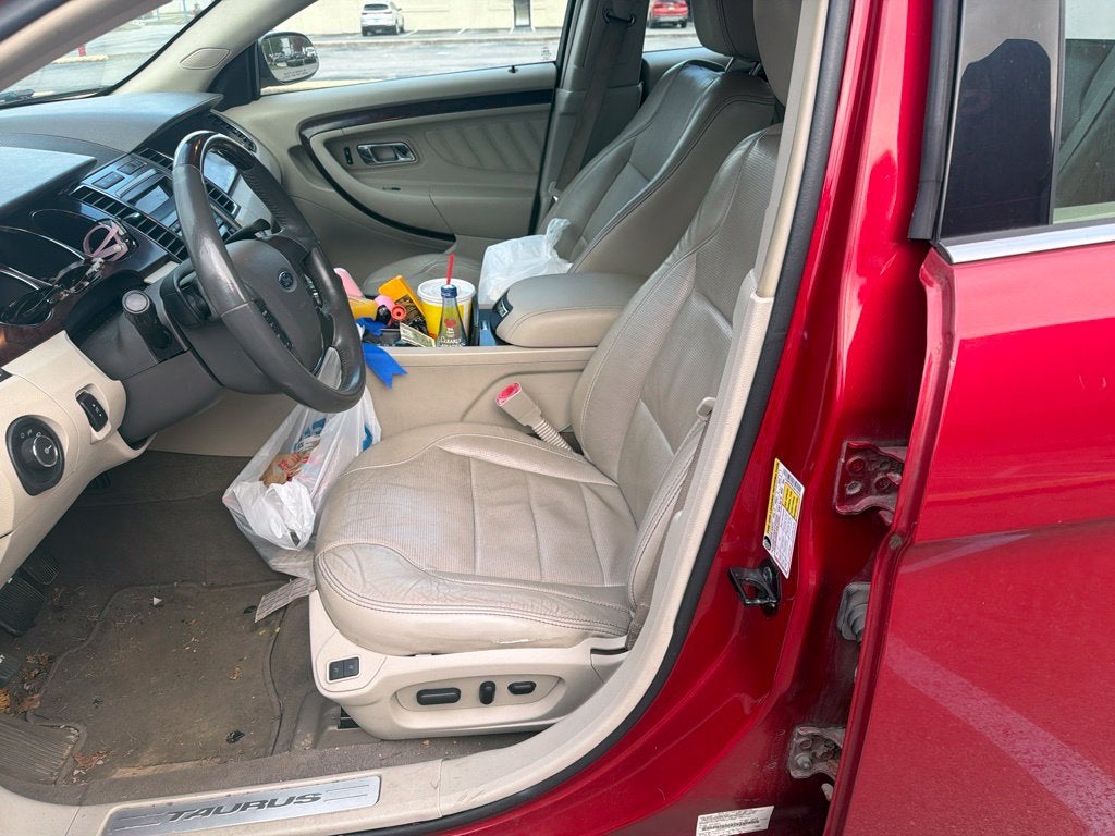 2010 Ford Taurus Limited