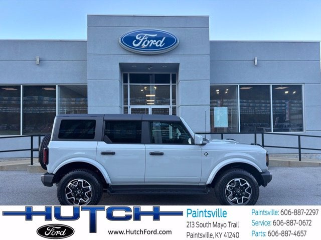 2026 Ford Bronco Outer Banks