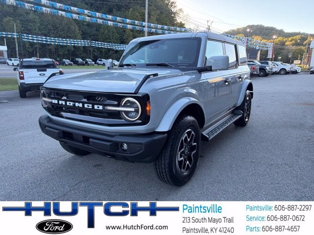 2026 Ford Bronco Outer Banks