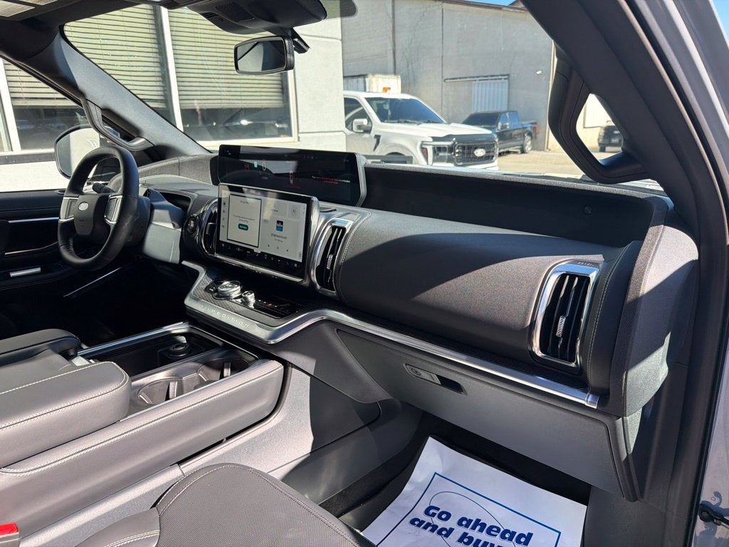2027 Ford Expedition Max Platinum