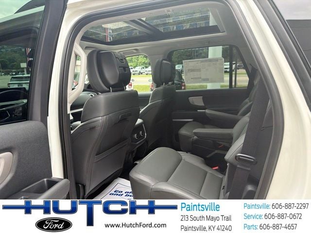 2027 Ford Expedition Active