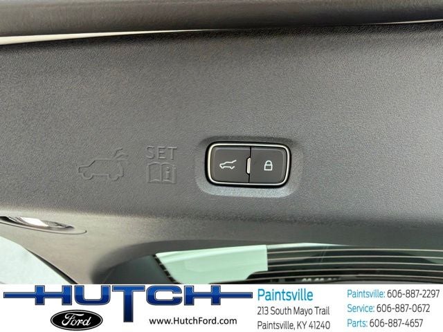 2027 Ford Expedition Active