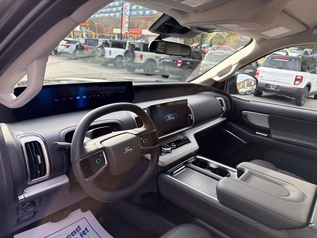 2027 Ford Expedition Active