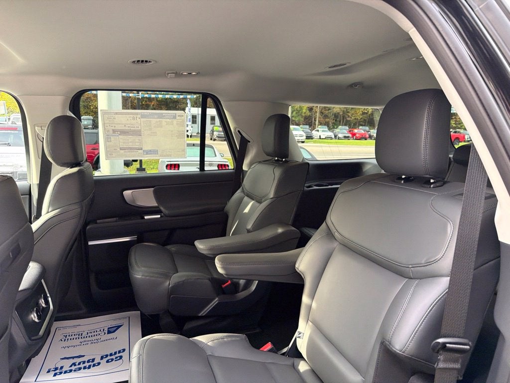 2027 Ford Expedition Active