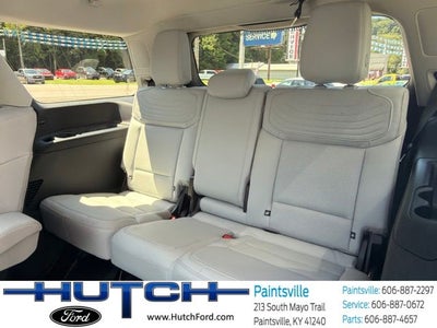 2027 Ford Expedition Platinum