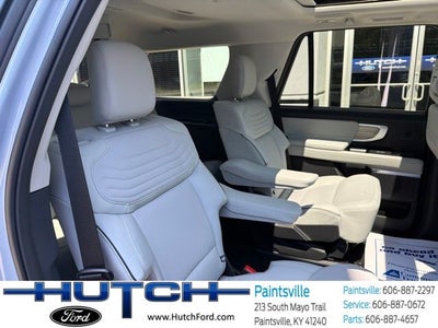 2027 Ford Expedition Platinum