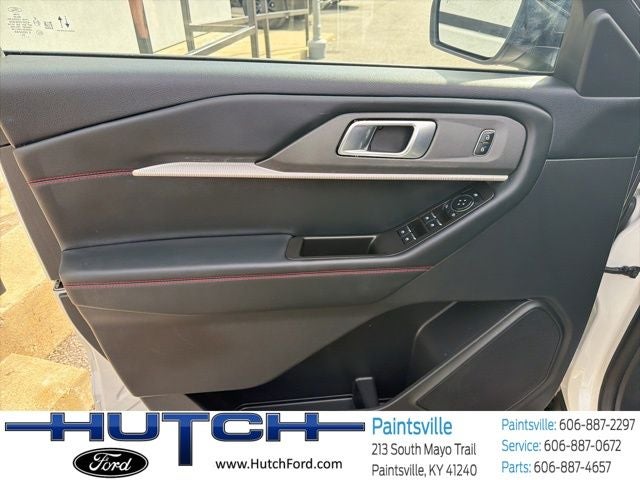 2025 Ford Explorer ST-Line