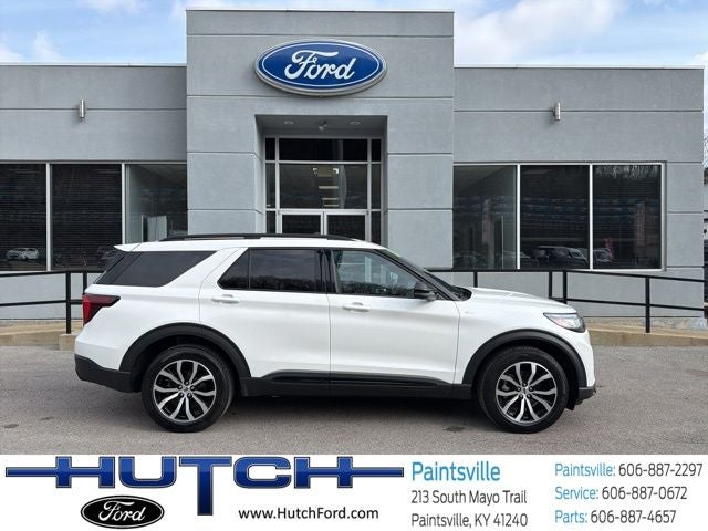2025 Ford Explorer ST-Line