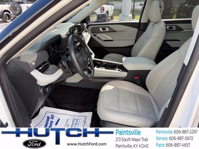 2025 Ford Explorer Platinum