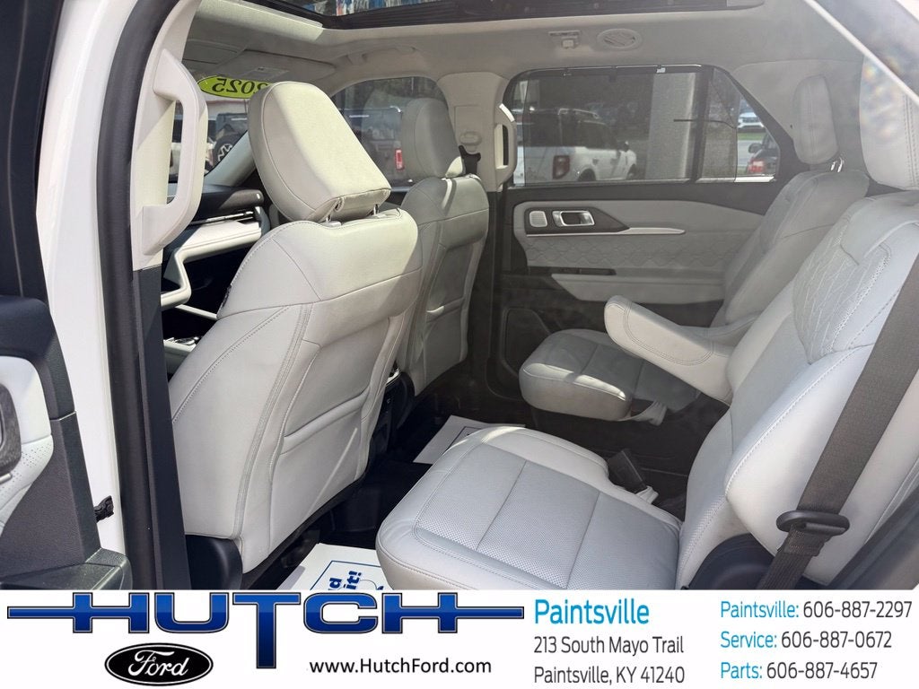 2025 Ford Explorer Platinum