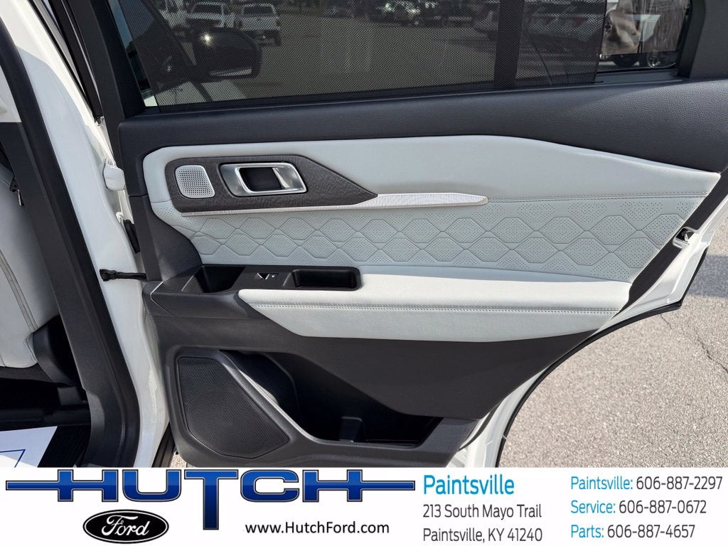 2025 Ford Explorer Platinum