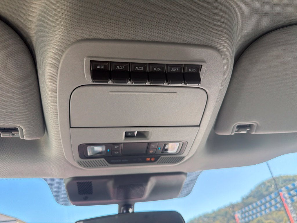 2027 Ford F-250SD XL
