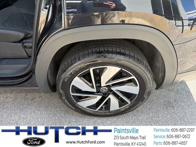 2025 Volkswagen Atlas 2.0T SE w/Technology