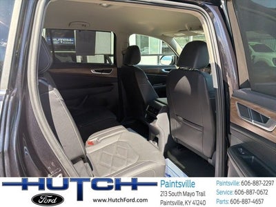 2025 Volkswagen Atlas 2.0T SE w/Technology