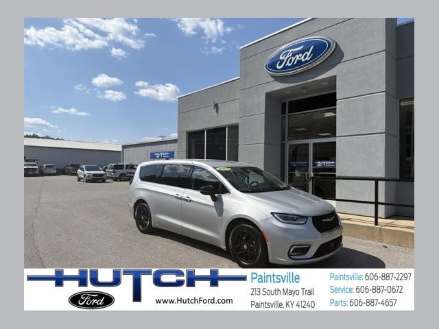 2024 Chrysler Pacifica Touring L