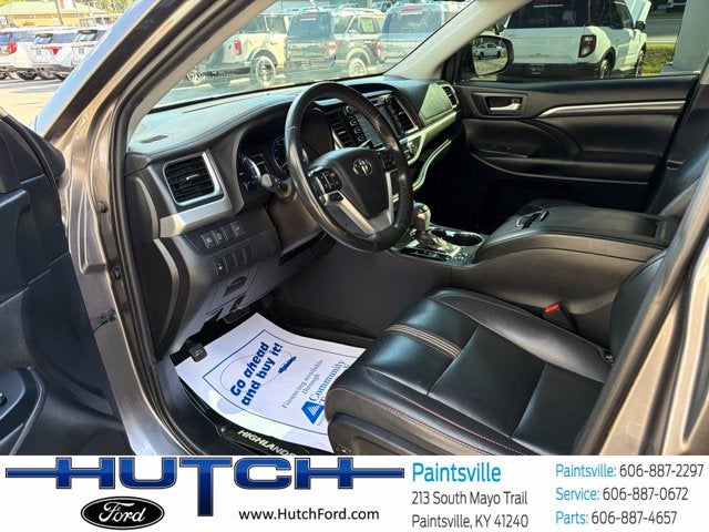 2019 Toyota Highlander SE