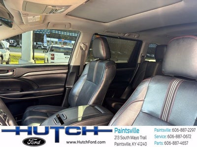 2019 Toyota Highlander SE