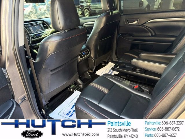 2019 Toyota Highlander SE