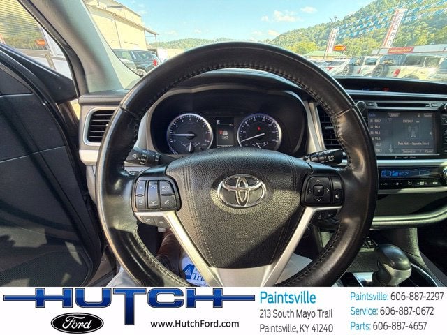 2019 Toyota Highlander SE