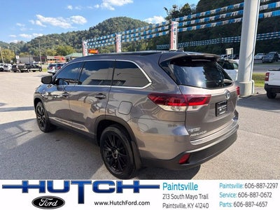 2019 Toyota Highlander SE