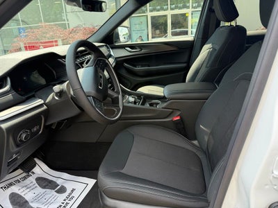 2026 Jeep Grand Cherokee GRAND CHEROKEE LAREDO 4X4