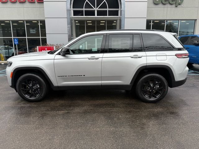 2026 Jeep Grand Cherokee GRAND CHEROKEE LAREDO ALTITUDE 4X4