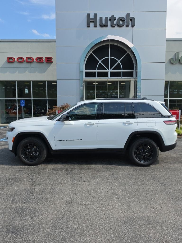 2026 Jeep Grand Cherokee GRAND CHEROKEE LAREDO ALTITUDE 4X4