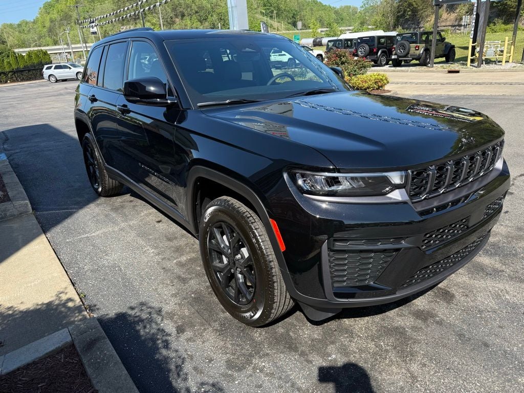 2026 Jeep Grand Cherokee GRAND CHEROKEE LAREDO ALTITUDE 4X4
