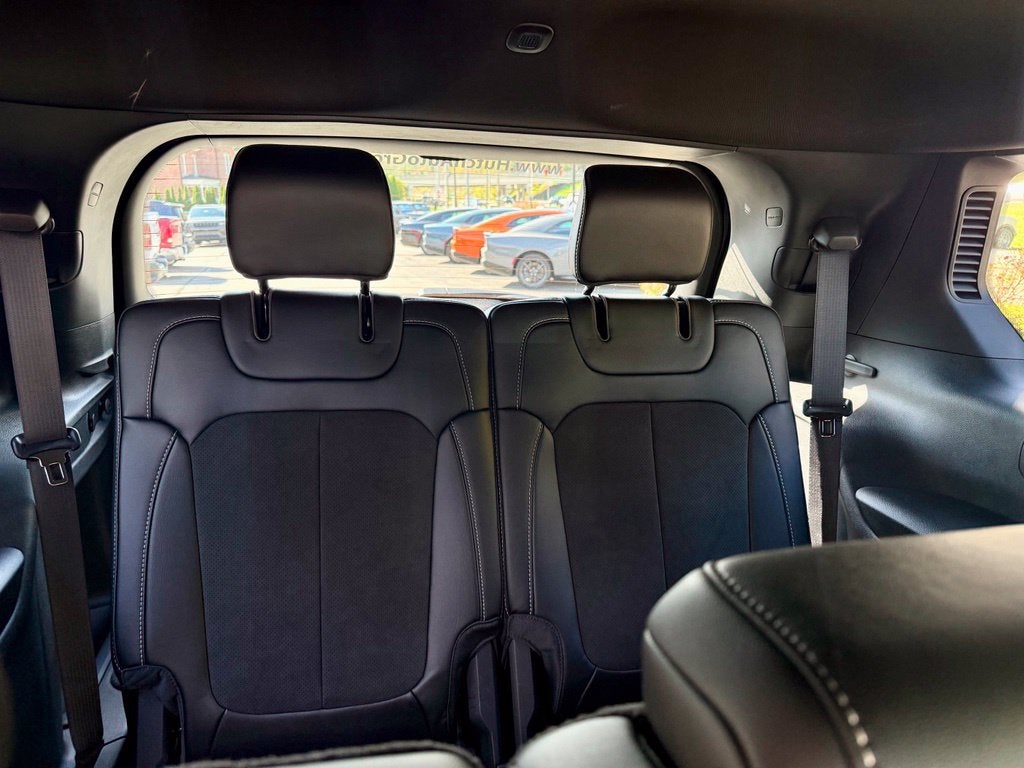 2027 Jeep Grand Cherokee GRAND CHEROKEE L LAREDO ALTITUDE 4X4