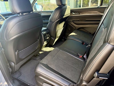 2027 Jeep Grand Cherokee GRAND CHEROKEE L LAREDO ALTITUDE 4X4