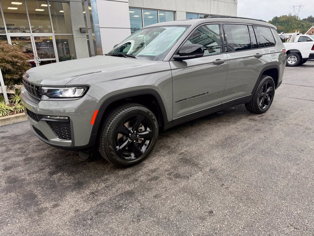 2027 Jeep Grand Cherokee GRAND CHEROKEE L LIMITED 4X4