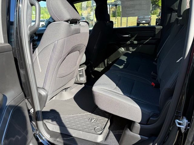 2025 RAM Ram 1500 RAM 1500 TRADESMAN CREW CAB 4X4 5'7' BOX