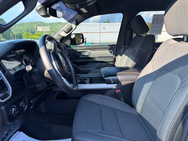 2022 RAM 1500 Big Horn Crew Cab 4x4 5'7' Box
