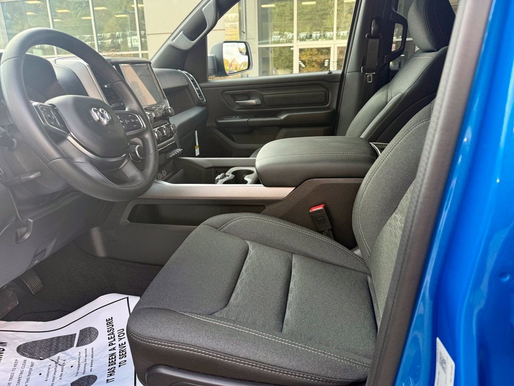 2026 RAM Ram 1500 RAM 1500 EXPRESS CREW CAB 4X4 5'7' BOX