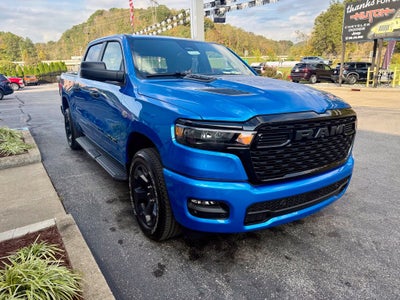 2026 RAM Ram 1500 RAM 1500 EXPRESS CREW CAB 4X4 5'7' BOX
