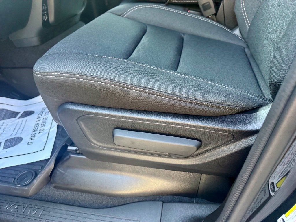 2026 RAM Ram 1500 RAM 1500 WARLOCK CREW CAB 4X4 5'7' BOX