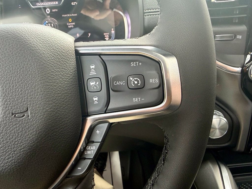 2027 RAM Ram 1500 RAM 1500 LARAMIE CREW CAB 4X4 5'7' BOX