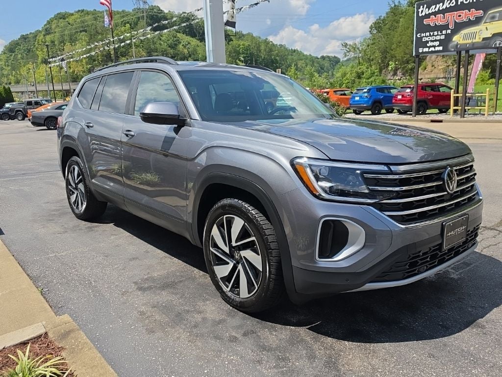2025 Volkswagen Atlas 2.0T SE w/Technology