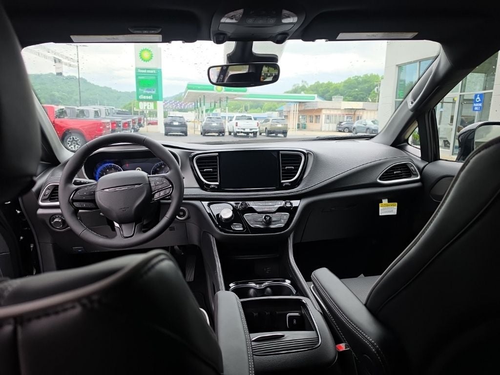 2027 Chrysler Pacifica PACIFICA LIMITED AWD