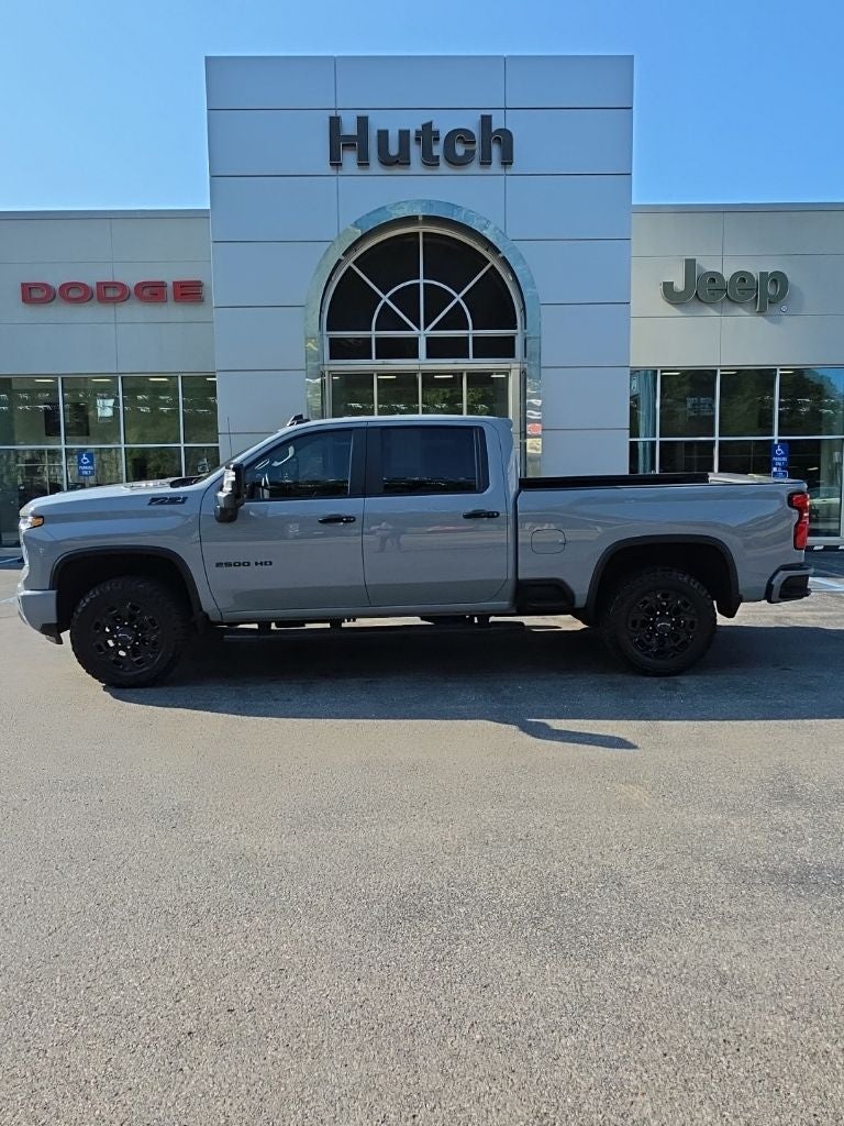 2024 Chevrolet Silverado 2500HD 4WD Crew Cab Standard Bed LT