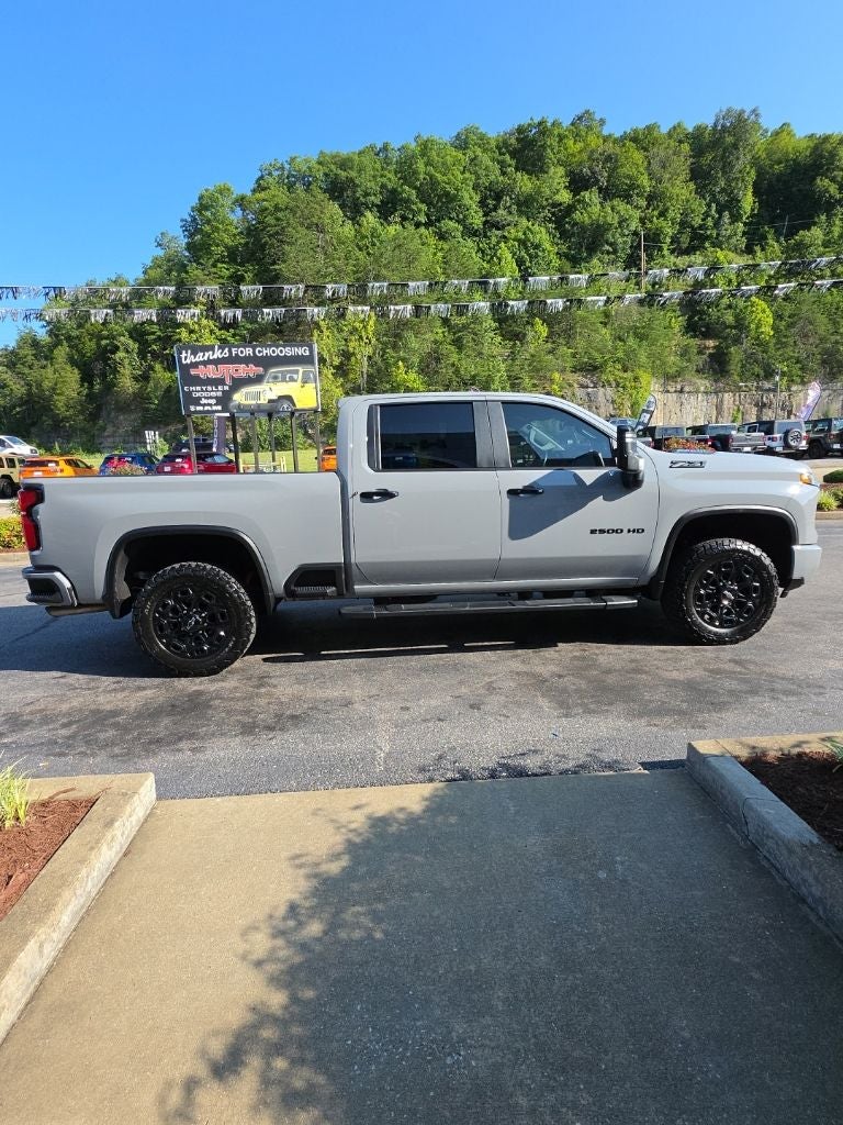 2024 Chevrolet Silverado 2500HD 4WD Crew Cab Standard Bed LT