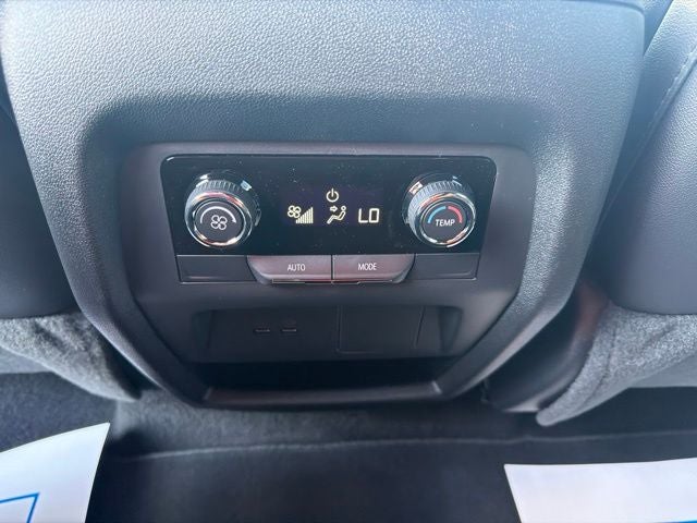 2026 Chevrolet Traverse LT 2LT