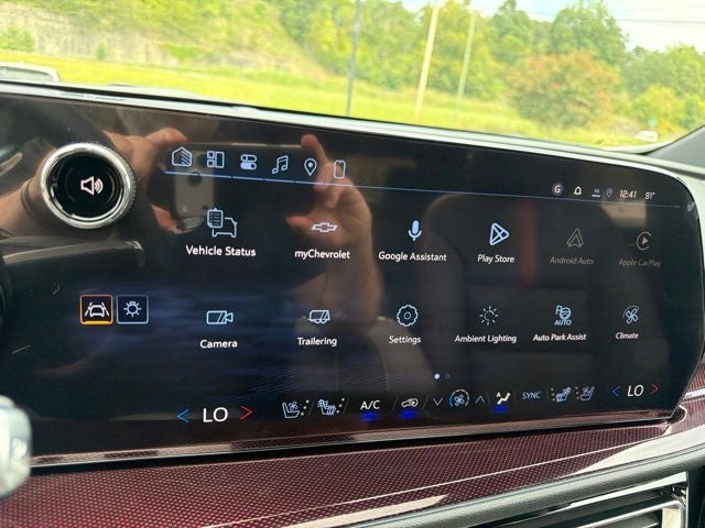 2027 Chevrolet Traverse RS