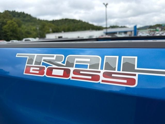 2023 Chevrolet Silverado 1500 Custom Trail Boss