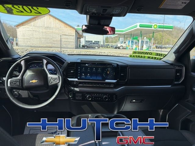 2024 Chevrolet Silverado 1500 LT LT1