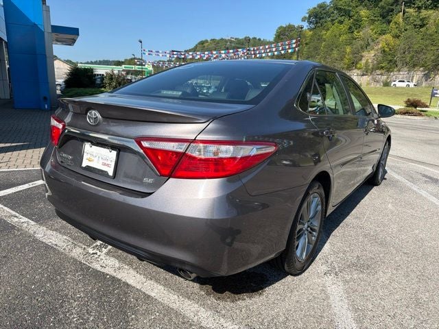 2017 Toyota Camry SE