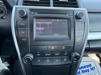 2017 Toyota Camry SE