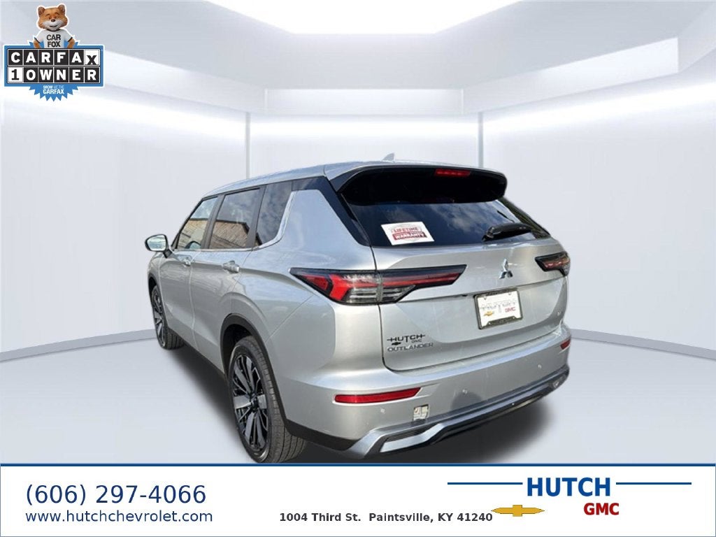 2025 Mitsubishi Outlander SE